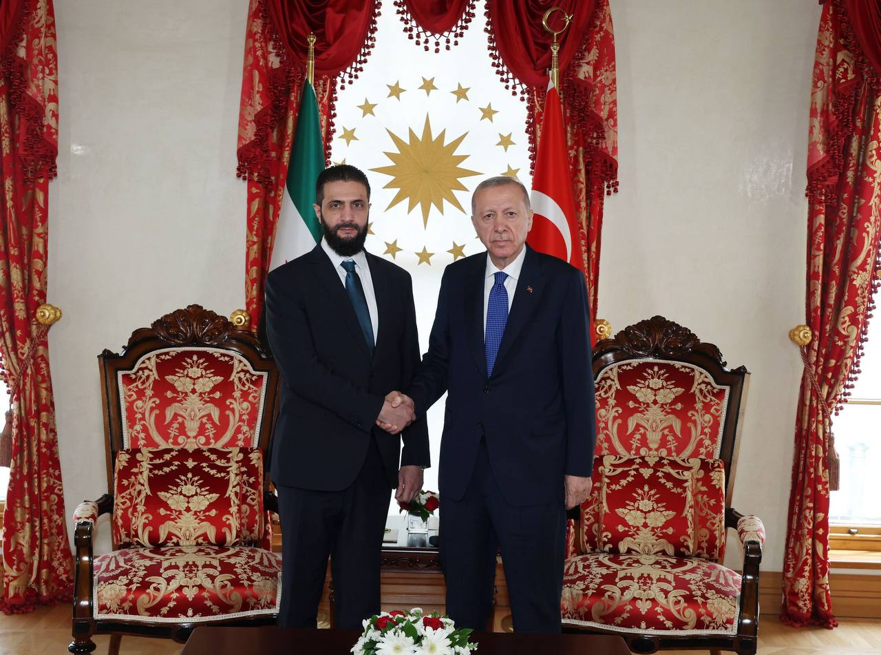 Cumhurbaşkanı Erdoğan, Suriye Devlet Başkanı Ahmed Şara ile Dolmabahçe Sarayı’nda bir araya geldi