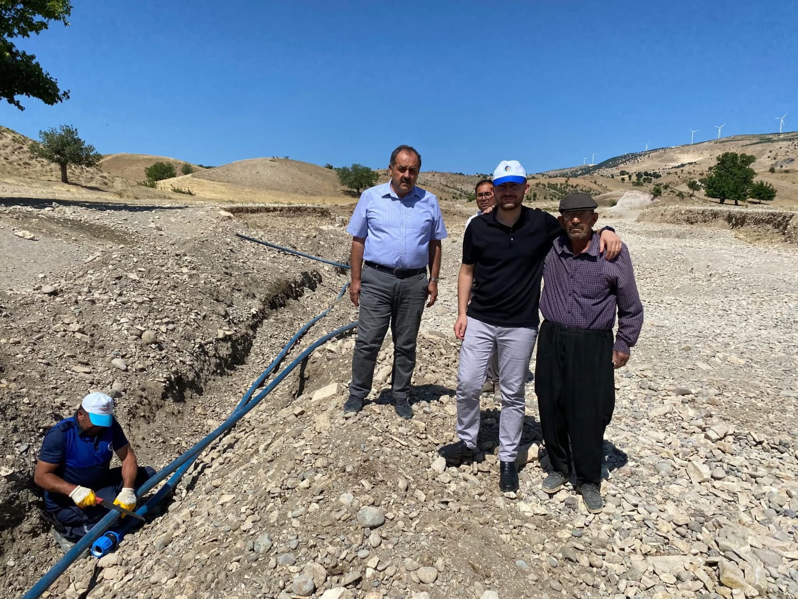 Kahramanmaraş Çağlayancerit Belediyesi’nin Aksu ve Bayırlı Mahallesinde Hizmetleri Tüm Hızıyla Devam Ediyor!