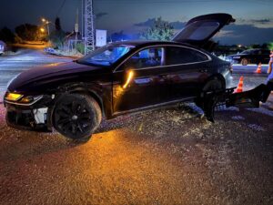 Elbistan-Çoğulhan yolu üzerindeki Çatova yol ayrımında iki otomobilin çarpışması sonucu 4 kişinin yaralandığı bilgisi bulunmaktadır.