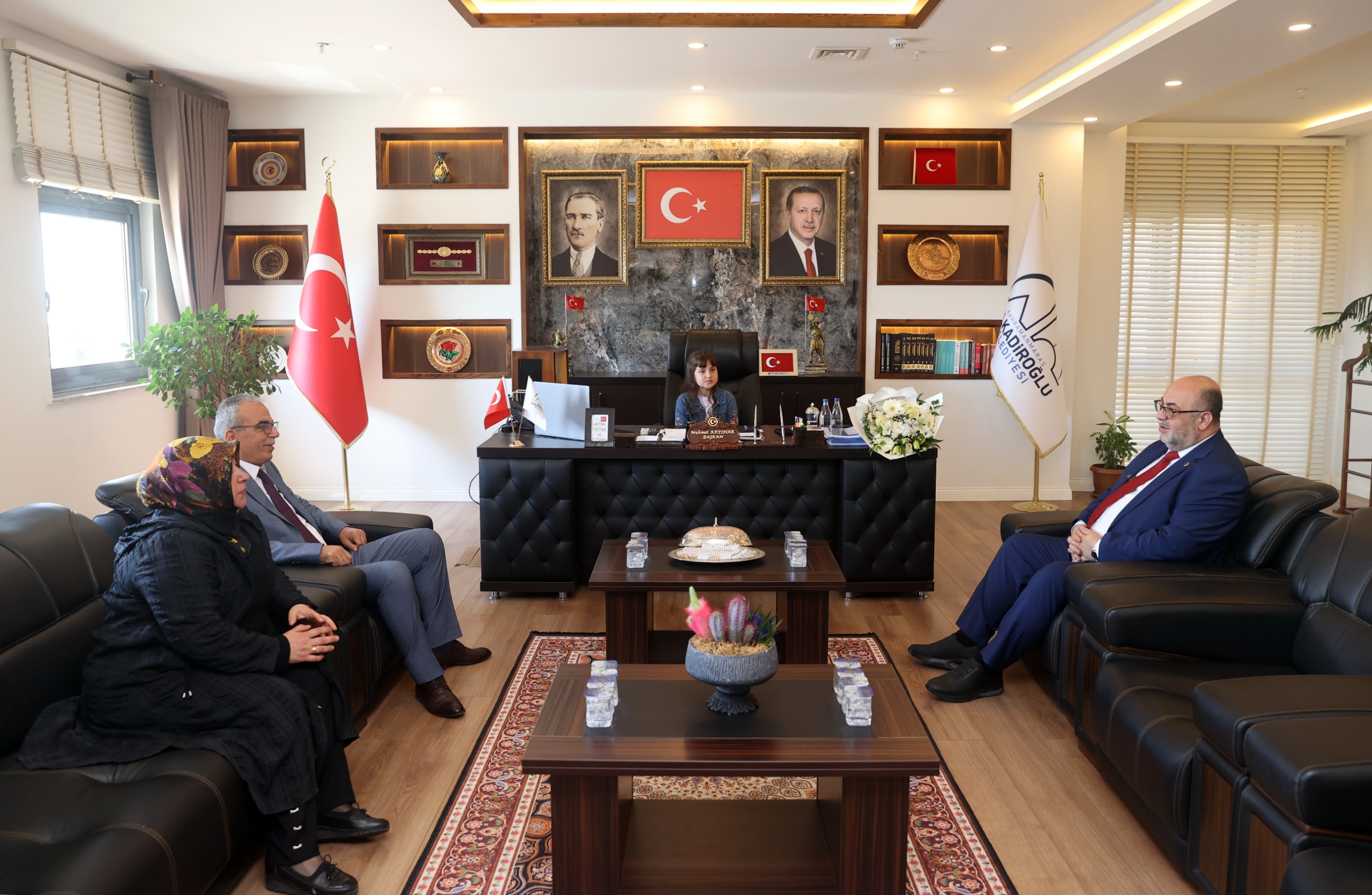 DULKADİROĞLU BELEDİYESİ’NDE BAŞKANLIK MAKAMI ECRİN NİSANUR AŞGAN’A EMANET EDİLDİ