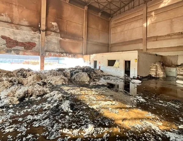 Kahramanmaraş Fabrikada Çıkan Yangın Çevre Esnafa Sıçramadan Söndürüldü