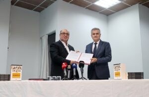 DULKADİROĞLU’NDA EĞİTİME GÜÇLÜ DESTEK: GENÇLER KÜRSÜDE VE EŞİK PROJELERİNDE YENİ DÖNEM BAŞLADI